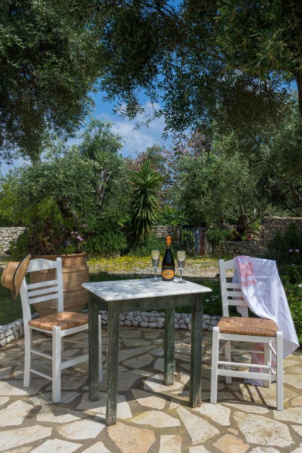 Villa Elaia Suites&Apartments No.6 Gaios Esterno foto
